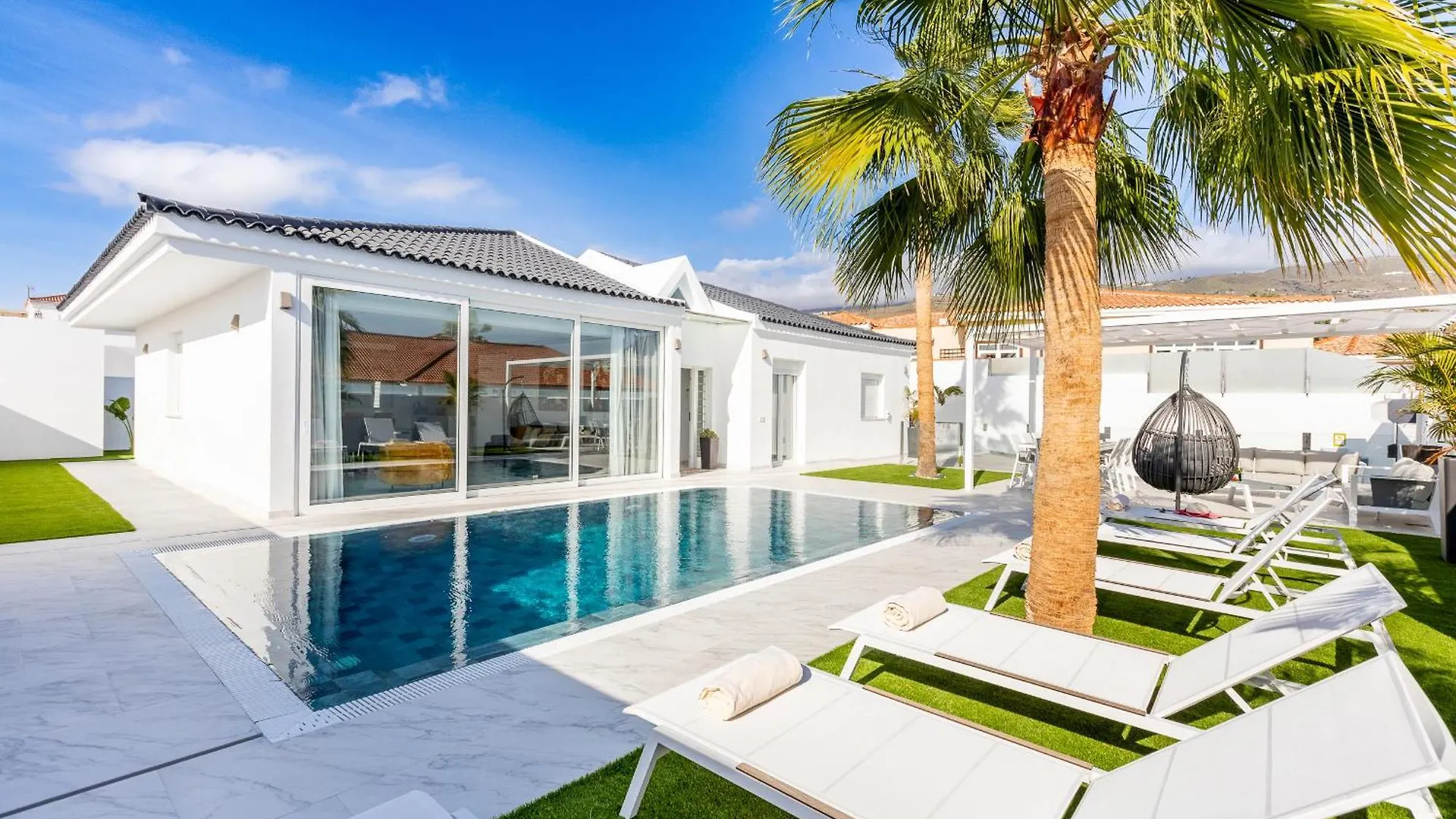 Villa Nicole Wifi, Gym, Heated Pool location