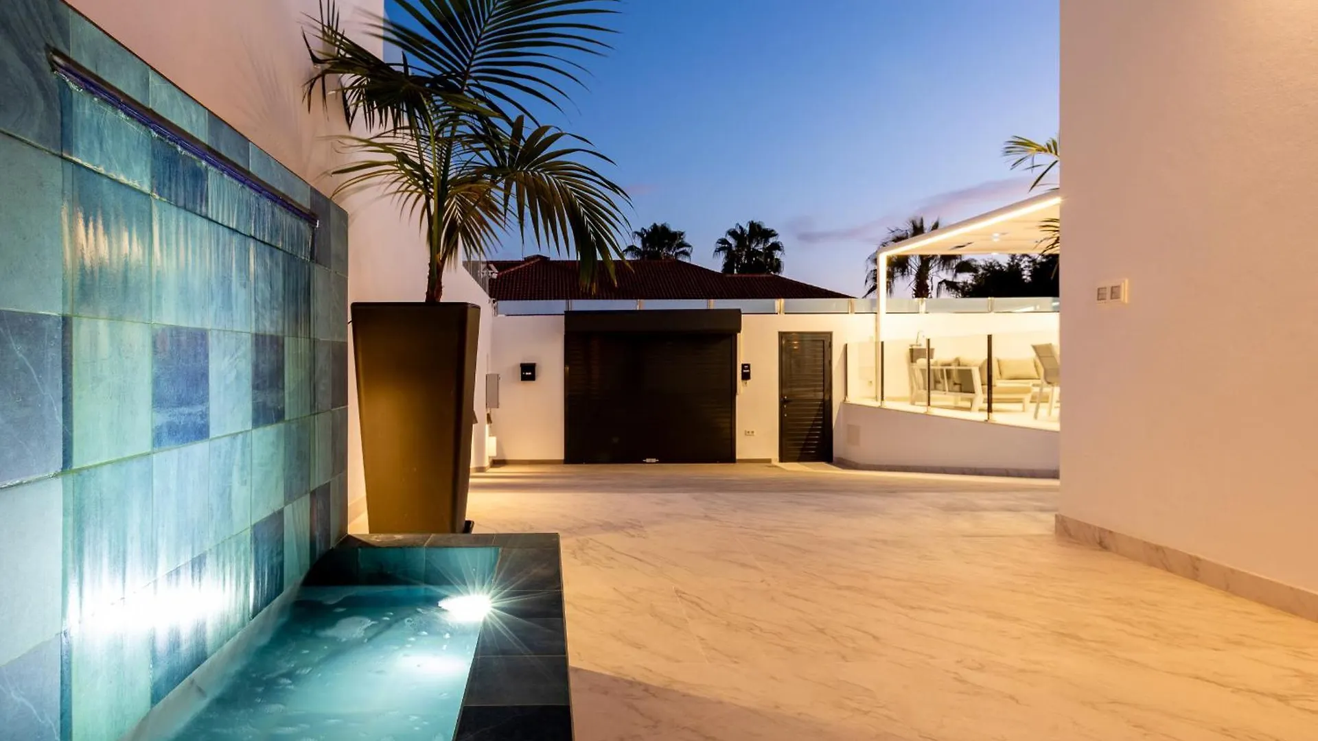 Villa Nicole Wifi, Gym, Heated Pool 卡亚俄萨尔瓦赫 度假居